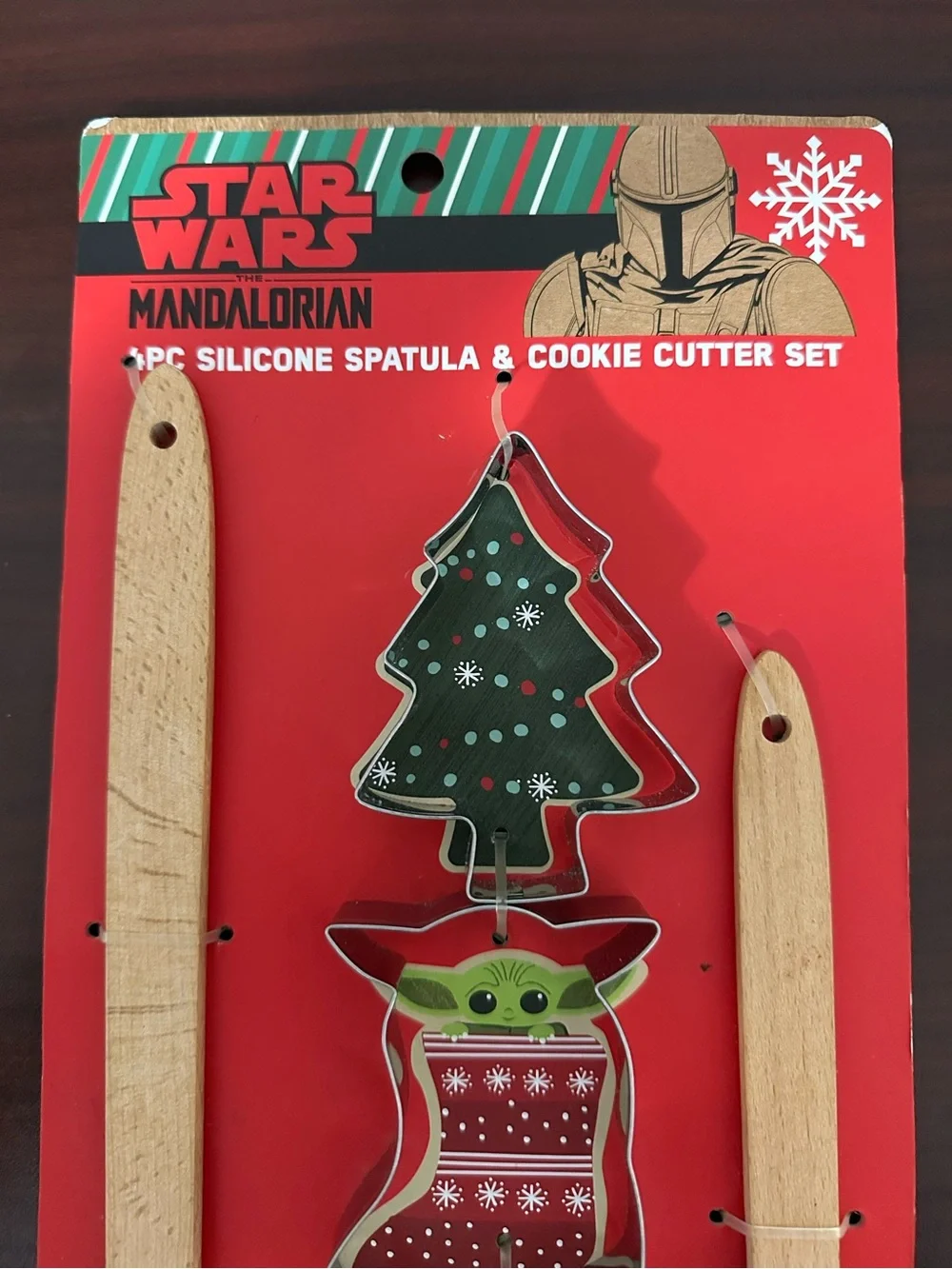 Star Wars The Mandalorian 4 Pc Silicone Spatula and Cookie Cutter Set